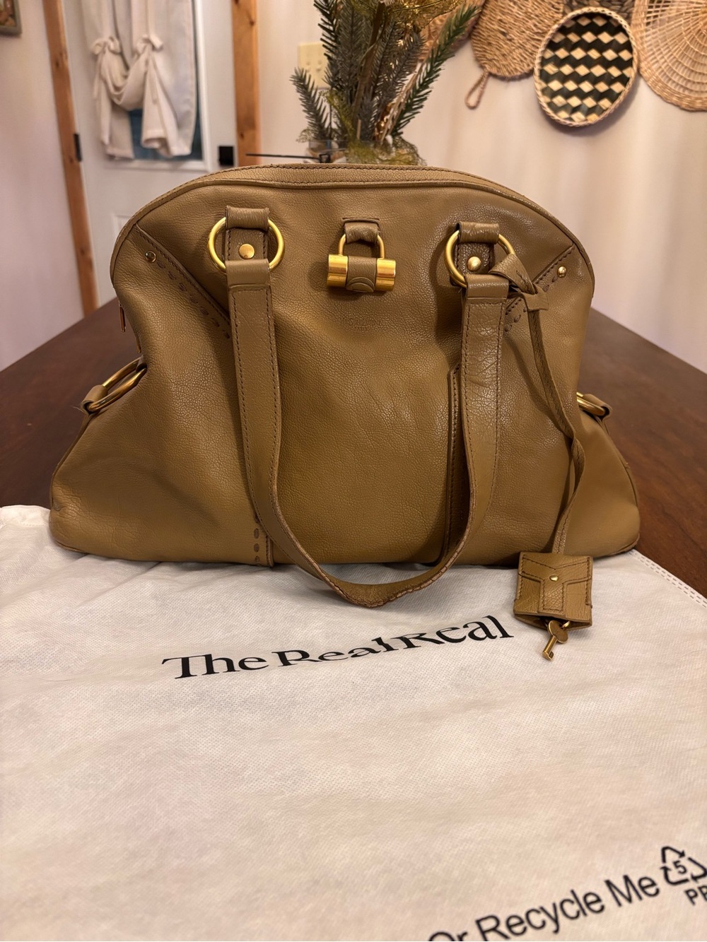 Yves Saint Laurent Muse Bag Beige/Taupe